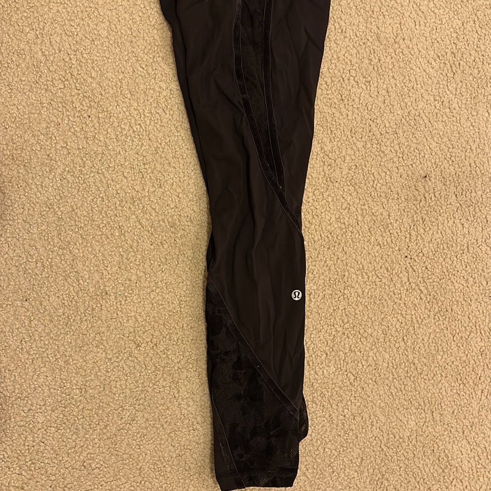 Lululemon Leggings With Sheer Floral And Velvet Panels - Picture 6 of 8
